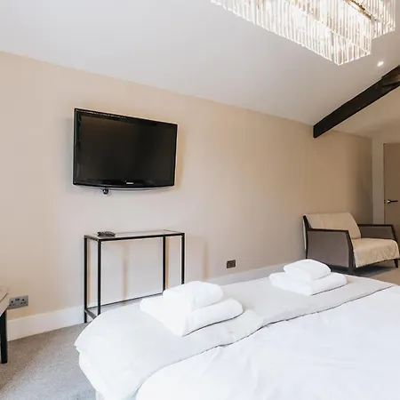 York Place - Spacious To Town With Views * ハロゲート