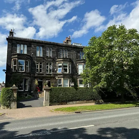 York Place - Spacious To Town With Views Lägenhet